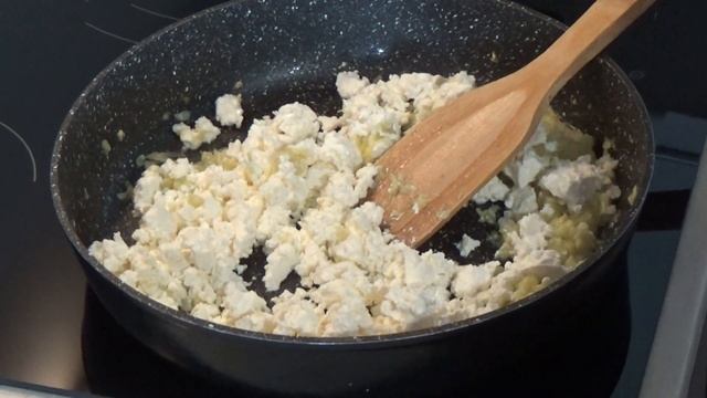 ПЪЛНЕНИ ТИКВИЧКИ С ЯЙЦА И СИРЕНЕ смотреть онлайн