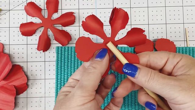 Red Charm Peony using the Anemone and Carnation Mini Flower Templates смотреть онлайн