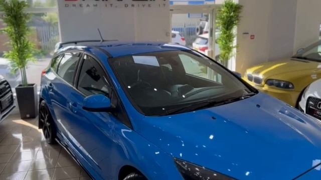 FORD FOCUS RS 2.3 смотреть онлайн