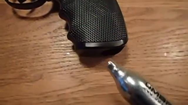 CO2 Revolver 4,5mm смотреть онлайн