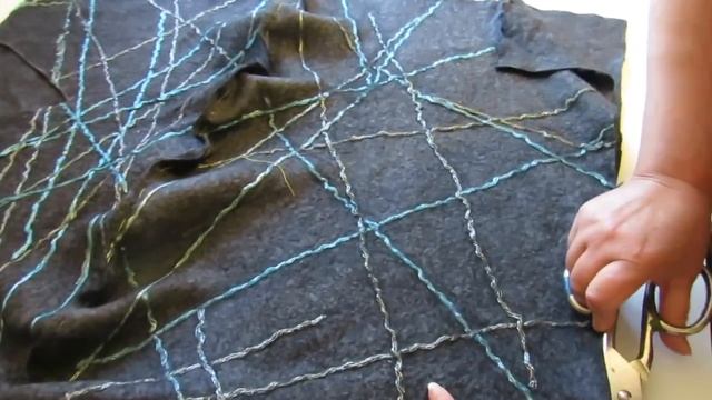 Туника оверсайз из войлока. Переделка готовых сваляных изделий. смотреть онлайн