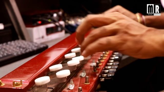 Dilwale - Saaton Janam Main Tere Banjo Cover | Bollywood Instrumnetal | By Music Retouch смотреть онлайн