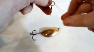 Как быстро и правильно привязать блесну .