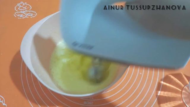 Быстрый пирог с абрикосовым вареньем. Пирог на каждый день. Пирог к чаю. @AiNur_Tussupzhanova смотреть онлайн