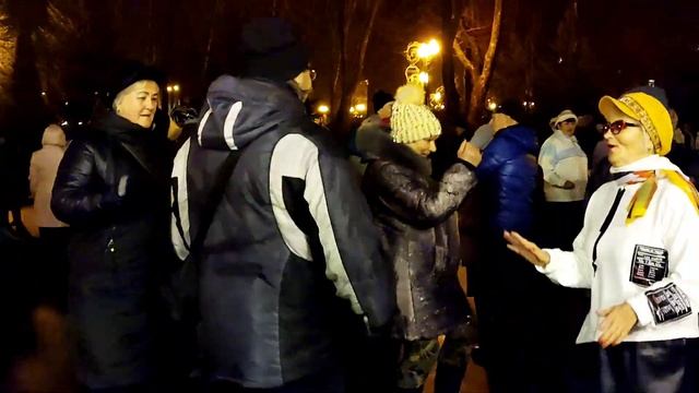 НОЧИ СТРАННИЦА!???/СУПЕР ПЕСНЯ И ТАНЦЫ В ПАРКЕ ГОРЬКОГО ХАРЬКОВ НОЯБРЬ 2021 смотреть онлайн