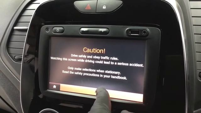 RENAULT CAPTUR1.5 dCi ENERGY Dynamique S Nav (start/stop) смотреть онлайн