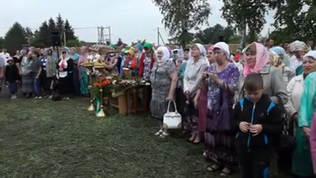 Литургия в Троицком на Духов день смотреть онлайн