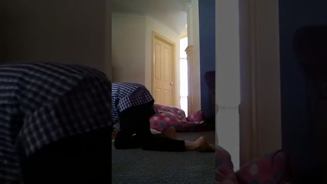 HOW TO DO A WALKOVER (For beginners) смотреть онлайн