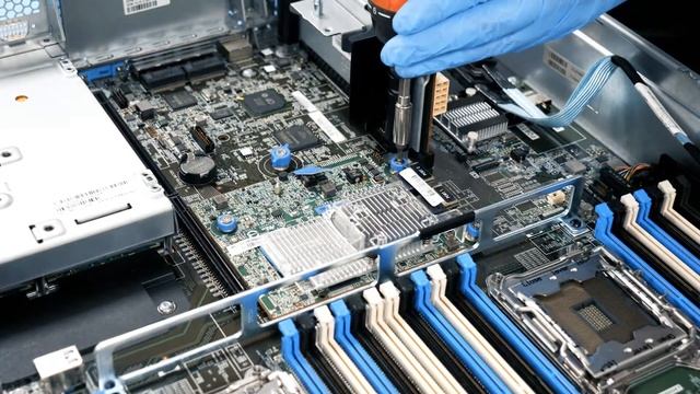 How to install a RAID controller into a DL380 G9 server смотреть онлайн