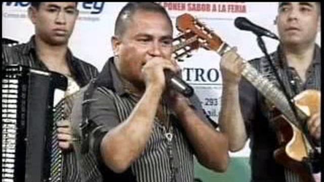 En Los Puritos Huesos Rigo Tabares смотреть онлайн