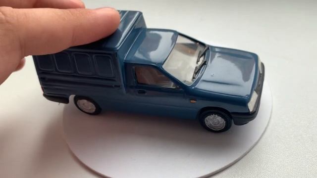 ИЖ ПИРОЖОК ИЗ НУЛЕВЫХ! ОБЗОР МОДЕЛИ 1:43 ИЖ 2717 ВЕРСИЯ | Vector-Models | #УЛЬТРАПАЗНИЙ смотреть онлайн