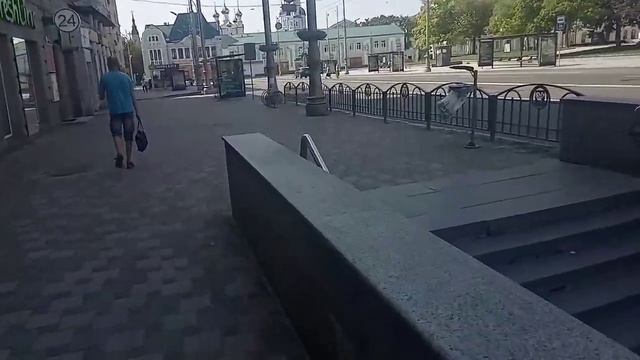 Отстроим Харьков для внуков! Выпьем на стекляшке. Встретимся под Градусником!!! А пока ? на глазах. смотреть онлайн