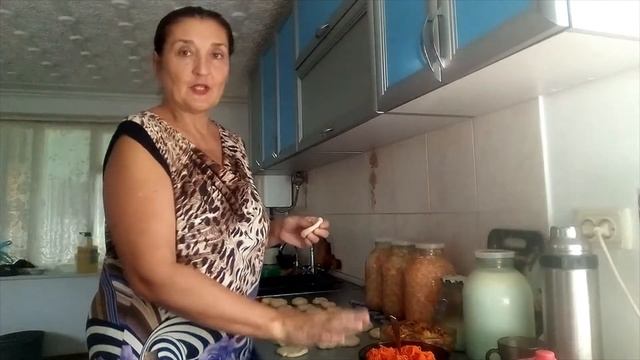 Пеку пирожки смотреть онлайн