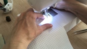 Как начинающим научиться ровно шить на швейной машинке.