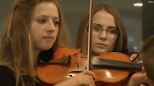 Páduai Szent Antal Iskola - Ádámosi csárdás, féloláhos és szökő смотреть онлайн