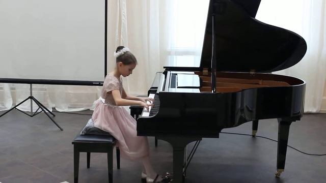 Д. Шостакович "Танец" Исполняет Молоткова София смотреть онлайн