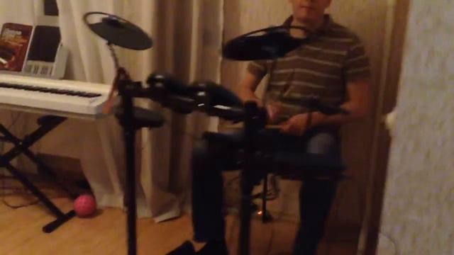Папа классно играет на барабанах смотреть онлайн