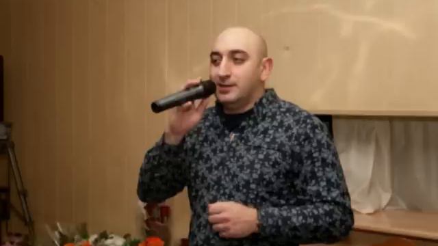 ГОР МАРТИРОСЯН  в кругу друзей