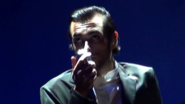 MARCO MENGONI TEATRO AUGUSTEO "I CAN'T HELP FALLING IN LOVE смотреть онлайн
