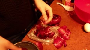 Окрашивание в луковой шелухе