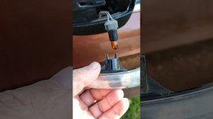 Замена штатного повторителя поворота на динамическое на автомобиле Форд Куга 2