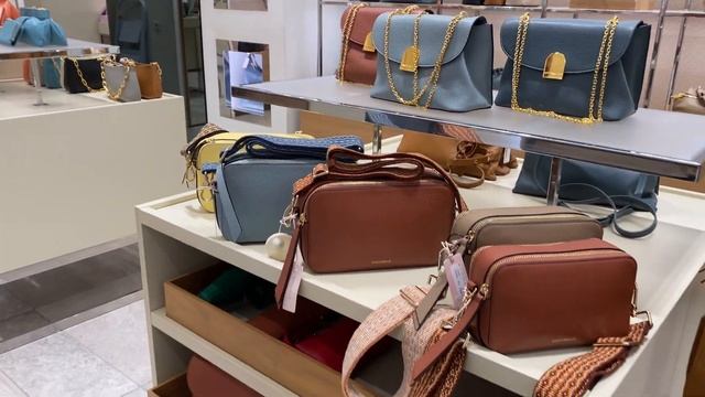 COCCINELLE. Скидка до 70%. Аутлет La Roca Village - 29.12.2022. #coccinelle