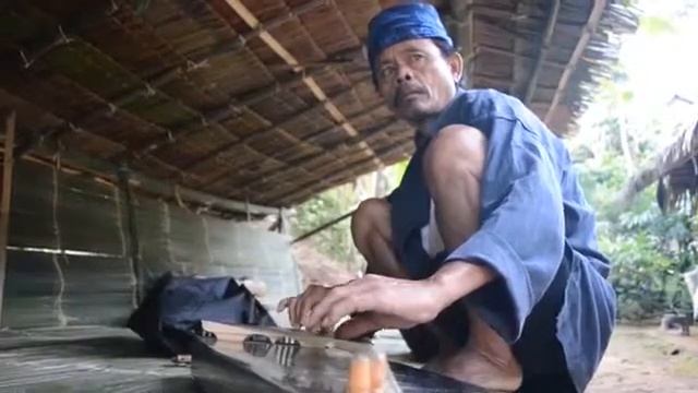 Музыкальный Инструмент Kecapi (Какапи) - Племя Бадуй (Индонезия, Ява) смотреть онлайн