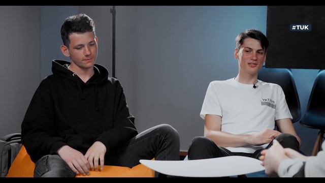 «Мы не ищем тренды, мы сами их создаем». Путь Дани и Степы от трека до альбома смотреть онлайн