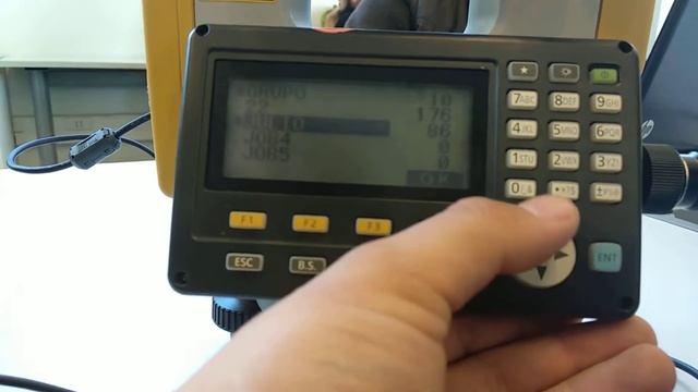 Traspasar datos desde Estación Total TopCon ES-55 a tu ordenador (Laptop, PC o como le digan) смотреть онлайн