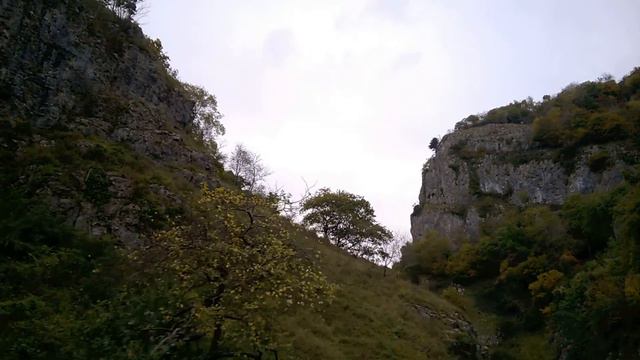 Самое красиво место в горах Чеддар. Англия. смотреть онлайн