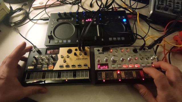 #Jamuary2024 - Day 20 - 27 Min. Easy Techno // 130 BPM (Volca Drum And Volca Bass With KORG KaossDJ