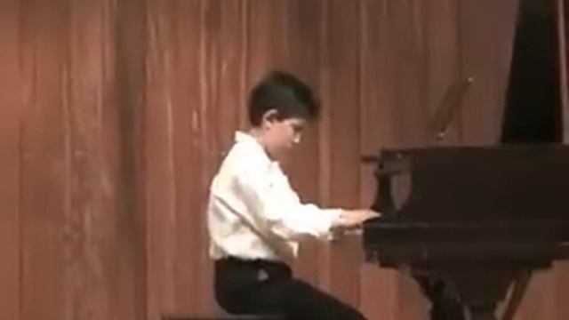 Beethoven, German Dance by Areg Gargaloyan,. смотреть онлайн