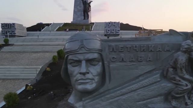 Мемориальный комплекс «Саур-Могила» в ДНР.mp4 смотреть онлайн
