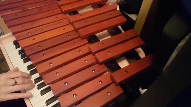 Improv 832: Metal and Wood (Schylling toy grand piano and Mr Power xylophone) смотреть онлайн