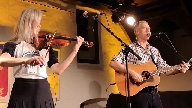 Robert Forster & Karin Bäumler BOW DOWN live @ Burg Vischering 05.12.2019 смотреть онлайн