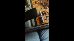 Technics SE CH505A wyłącza się wzmacniacz