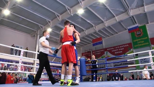 В Благовещенске первенство ДФО по боксу собрало 140 спортсменов смотреть онлайн