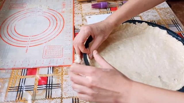 БЫСТРАЯ ВЫПЕЧКА НА СКОРУЮ РУКУ!! ПИРОГ НА МАРГАРИНЕ С МАЛИНОВЫМ ДЖЕМОМ!!! смотреть онлайн