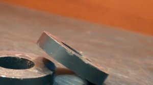 Простейшая магнитная левитация