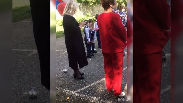 Приколы 1 Сентября, мальчик отжигает, первоклассник, танцующий школьник, приколы на линейке школа смотреть онлайн