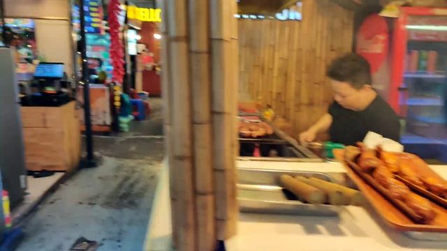 Ben Thanh Street Food Market - 2020 | Ho Chi Minh City - Vietnam | Ben Thanh Market | Cheap Food смотреть онлайн