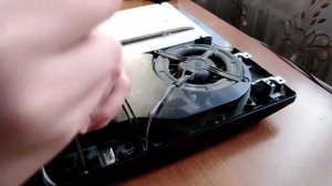 РАЗБИРАЕМ И ЧИСТИМ ПС3 ОТ ПЫЛИ