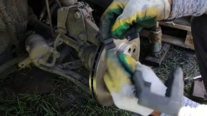 Замена передних тормозов на Renault Kaptur