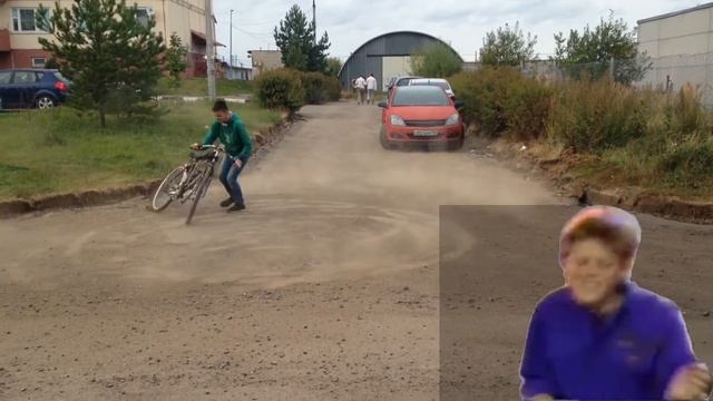 [Moto Slivki] Стантовая пушка / Bicycle with a motor смотреть онлайн