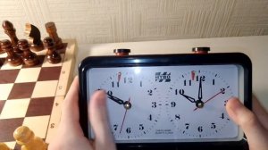 Как играть в шахматы по часам??Ответ тут!