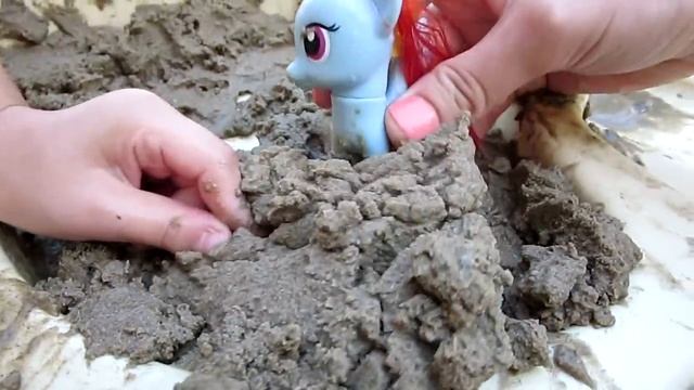 MY LITTLE PONY POOL PARTY! Ep. 4 смотреть онлайн