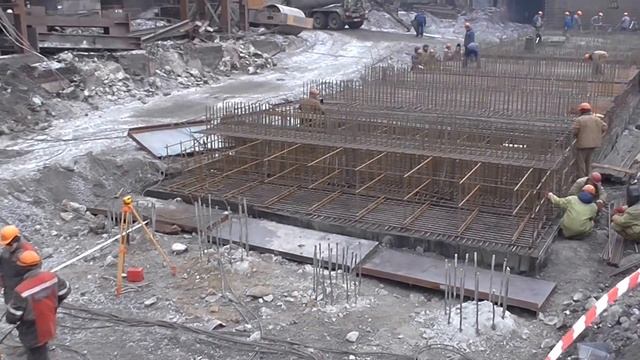 3. "Запорожсталь". Монтаж домны №3. Продолжаются работы и у основания смотреть онлайн