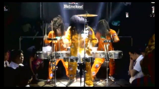 Шоу барабанщиков ZANOZZZA в Китае. Drum show ZANOZZZA in China смотреть онлайн