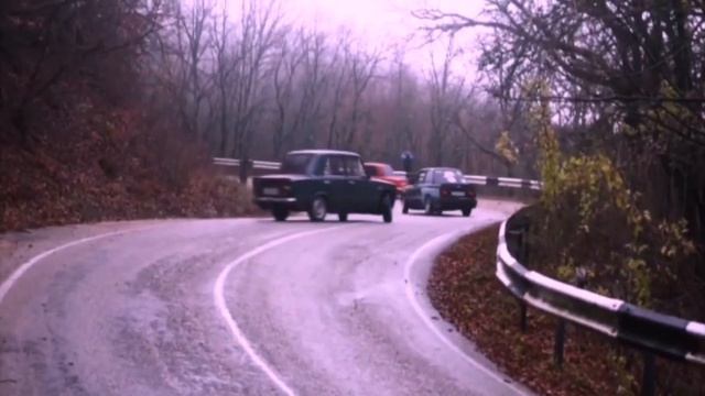 А за окном опять сугробы, а у меня вишневая семерка.😂 смотреть онлайн