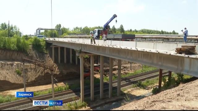 Губернатору Виктору Томенко показали, как в Заринске идут работы по благоустройству смотреть онлайн